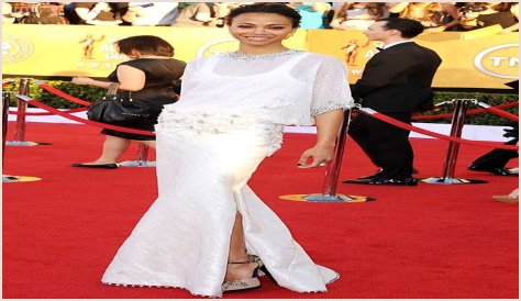 Zoe Saldana's Best Style Moments